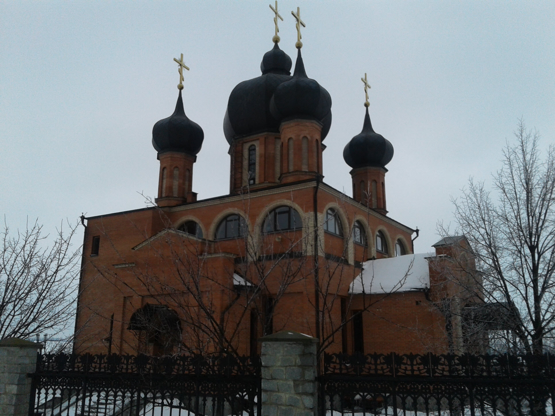 Церковь Михаила Архангела зимой 2018.Ракурс C.jpg