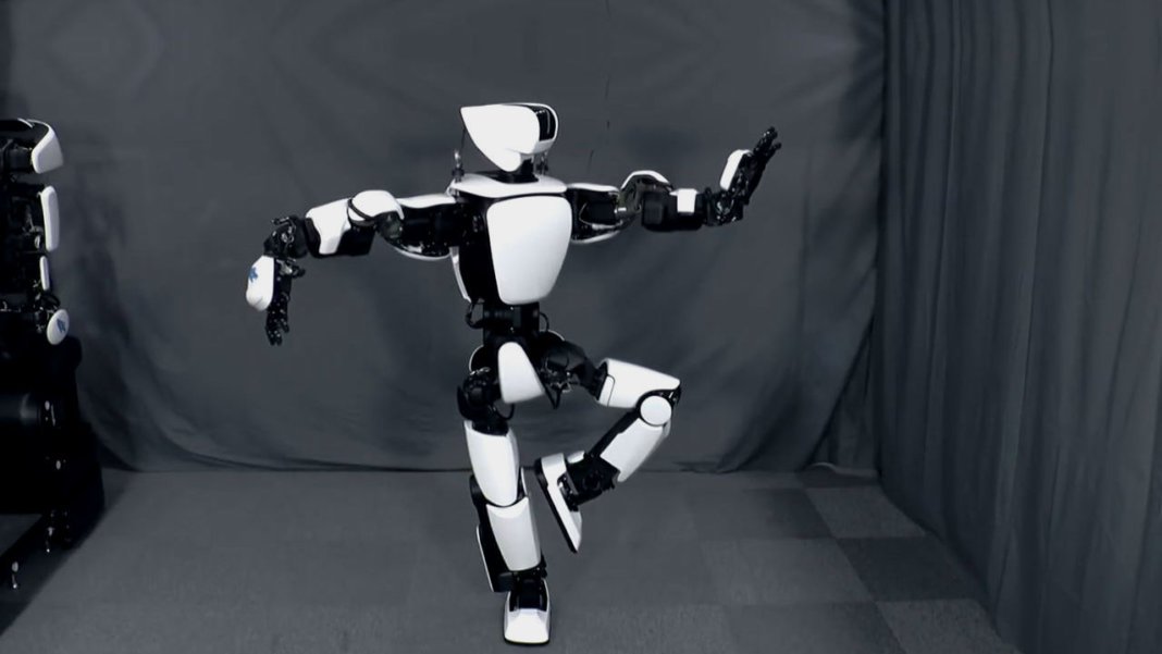 T-HR3-robot-Toyota-humanoid-robotics-remote-maneuvering-1068x601.jpg
