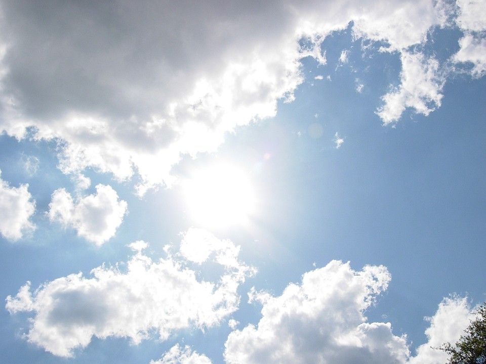 The_Sun_in_Clouds.jpg