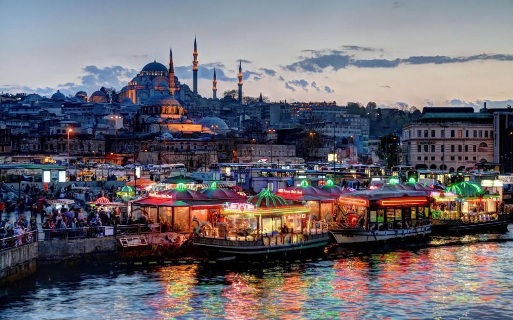 beautiful-city-istanbul-turkey-24x36-inch.jpg