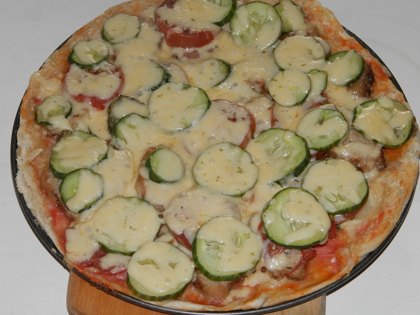 рецепт начинка для пиццы с колбасой и сыром и помидорами фото 116