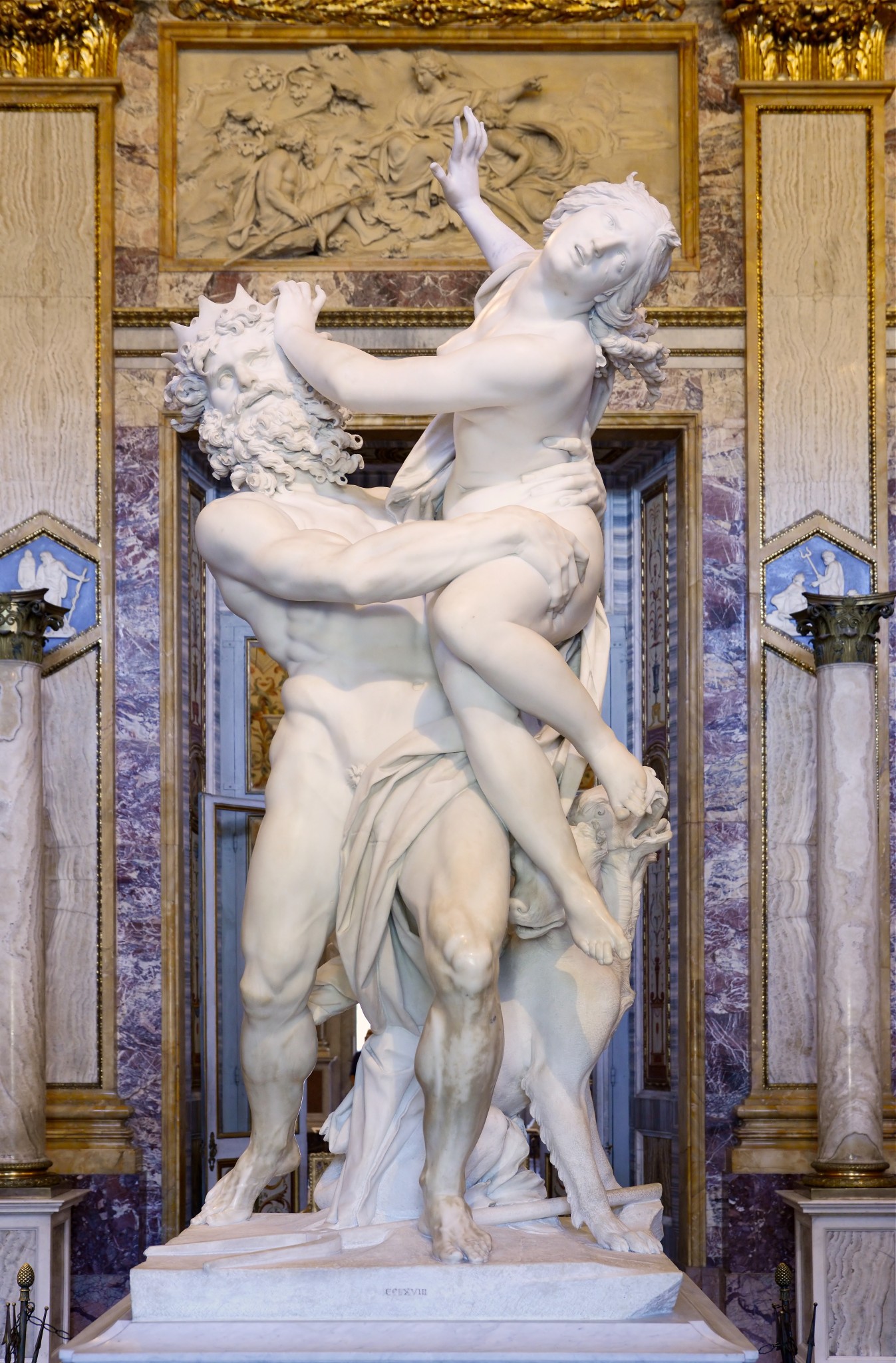 Скульптура_Джан-Лоренцо-Бернини_Похищение-Прозерпины-1621-22_03.jpg